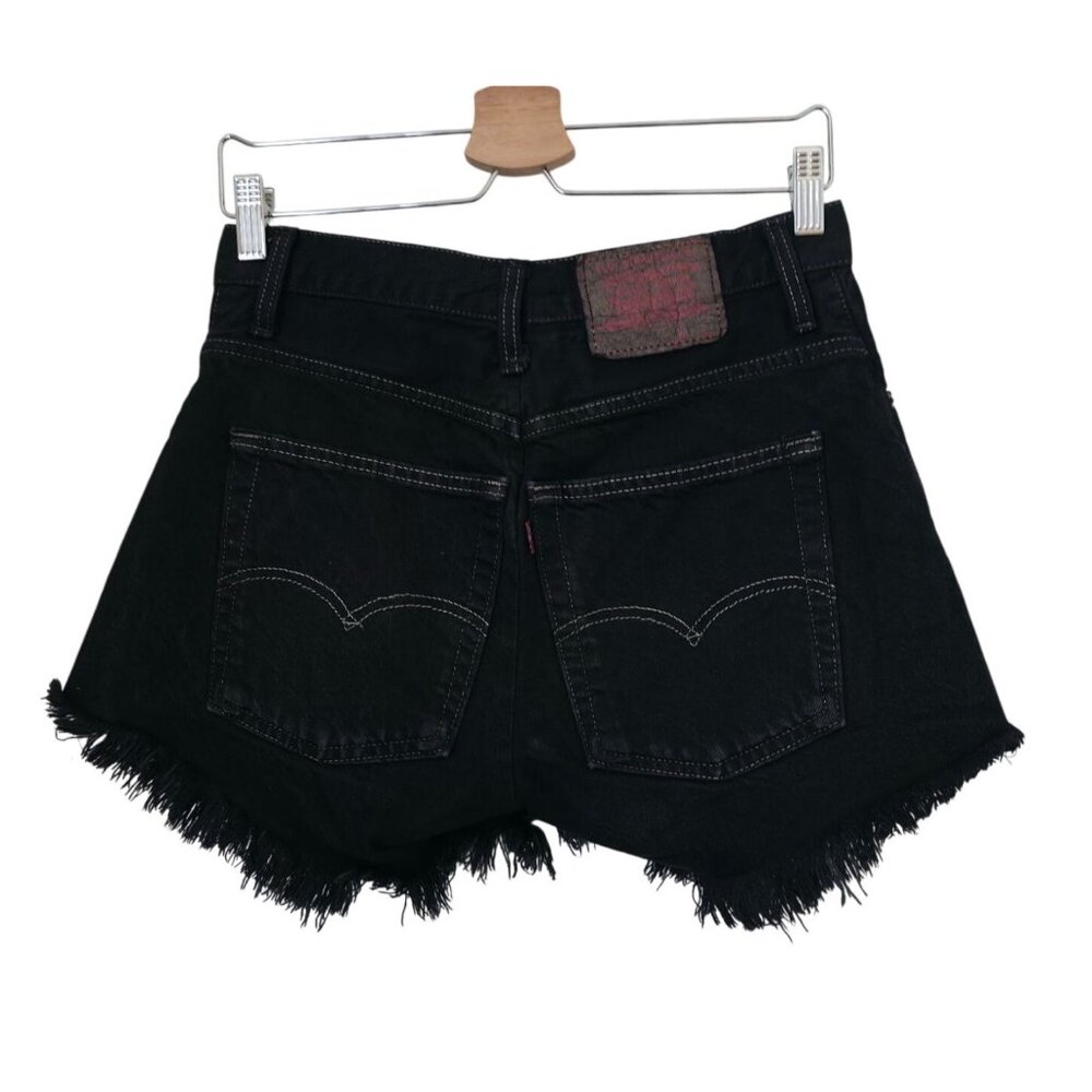 Levi's Black High-Rise Distressed Denim Shorts With Frayed Hem Sz 32x4 - Picture 2 of 5